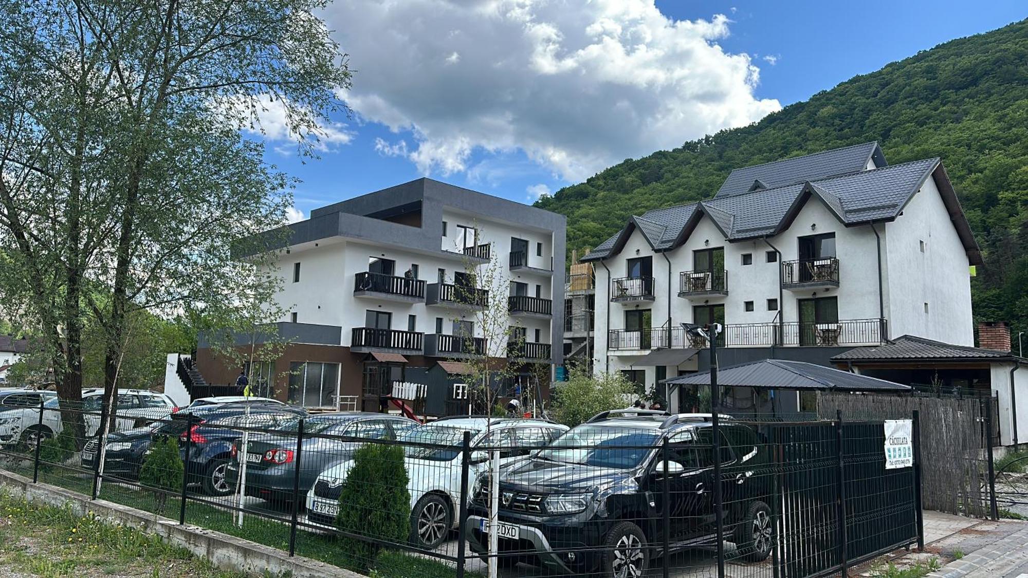 Grand Caciulata Hotel Exterior photo